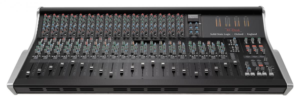 XL-Schreibtisch – Vorderansicht