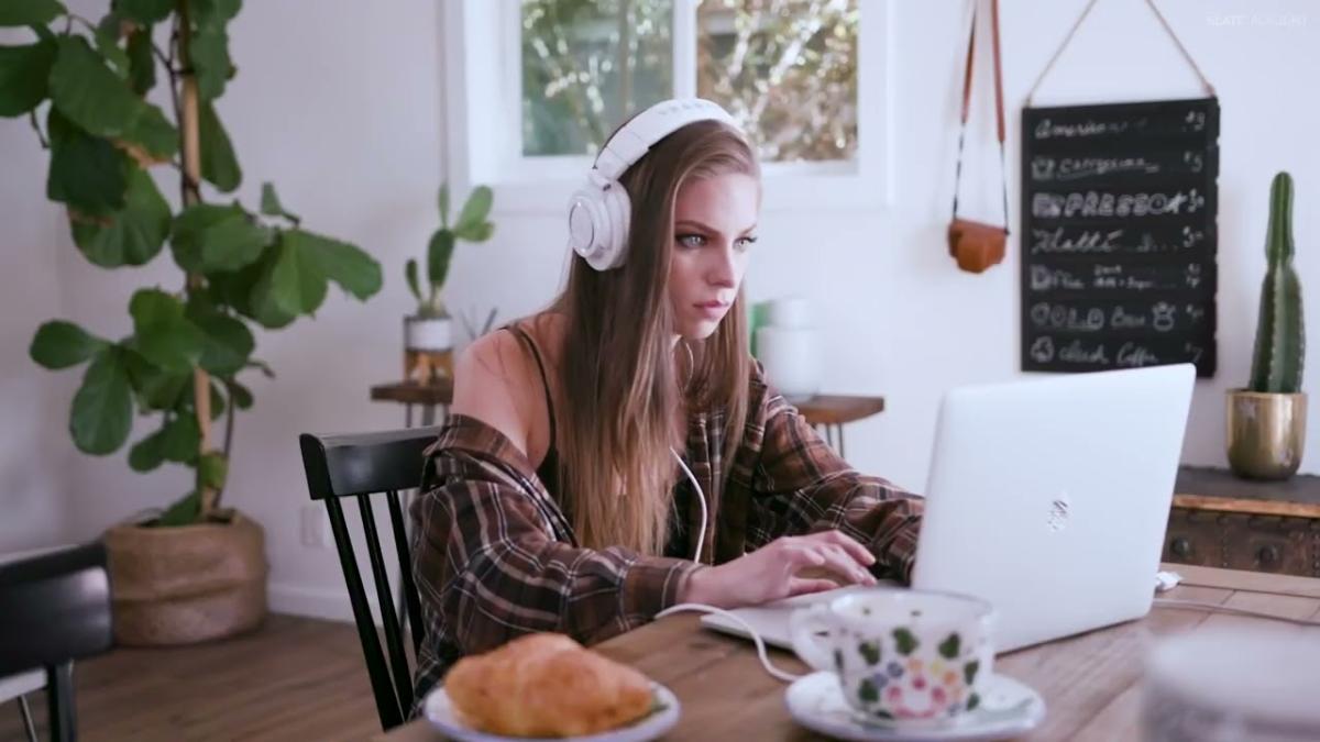 Zur Ansicht: https://www.youtube.com/watch?v=onKXZ1YX2Os